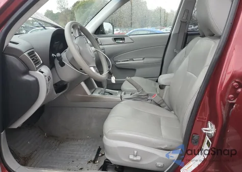 2010 Subaru Forester 2.5X Premium z USA, uszkodzony, nr VIN JF2SH6CC7AH770131